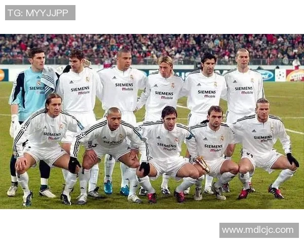 足球球星背后的力量 揭秘他们伴侣的支持与牺牲 足球球星背后的力量 揭秘他们伴侣的支持与牺牲