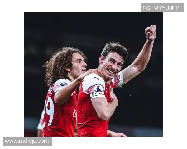 球星接足球瞬间的精彩演绎:技巧、速度与反应的完美融合 球星接足球瞬间的精彩演绎:技巧、速度与反应的完美融合