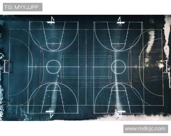 从篮球场到足球场的跨界球星传奇之路 从篮球场到足球场的跨界球星传奇之路